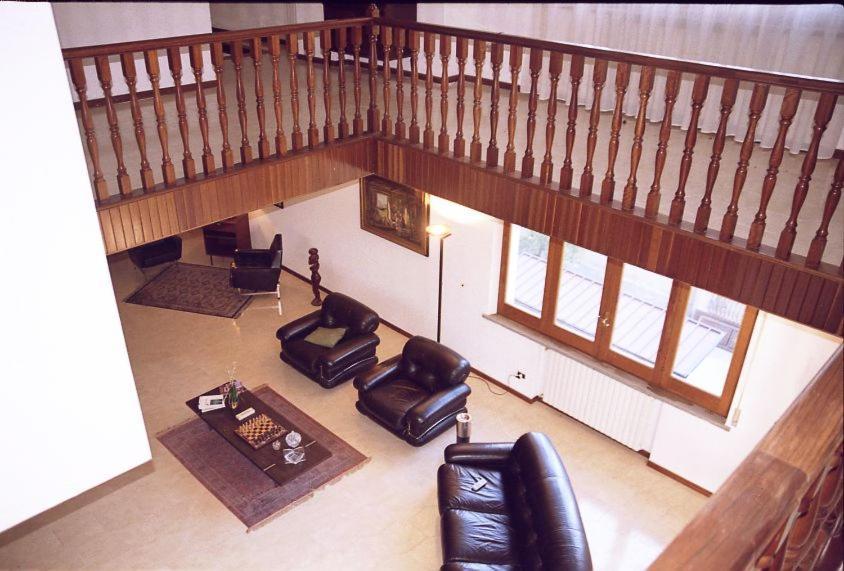 B&B Hollywood Olivadi Luaran gambar